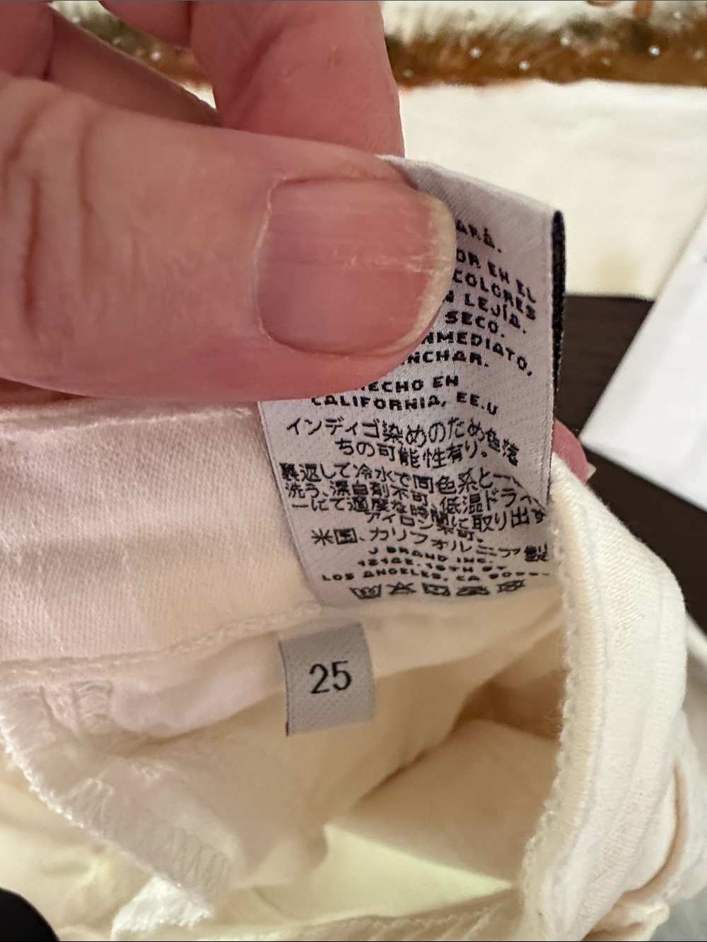 “J BRAND” Very Nice Crean Colored Jeans - Picture 9 of 11